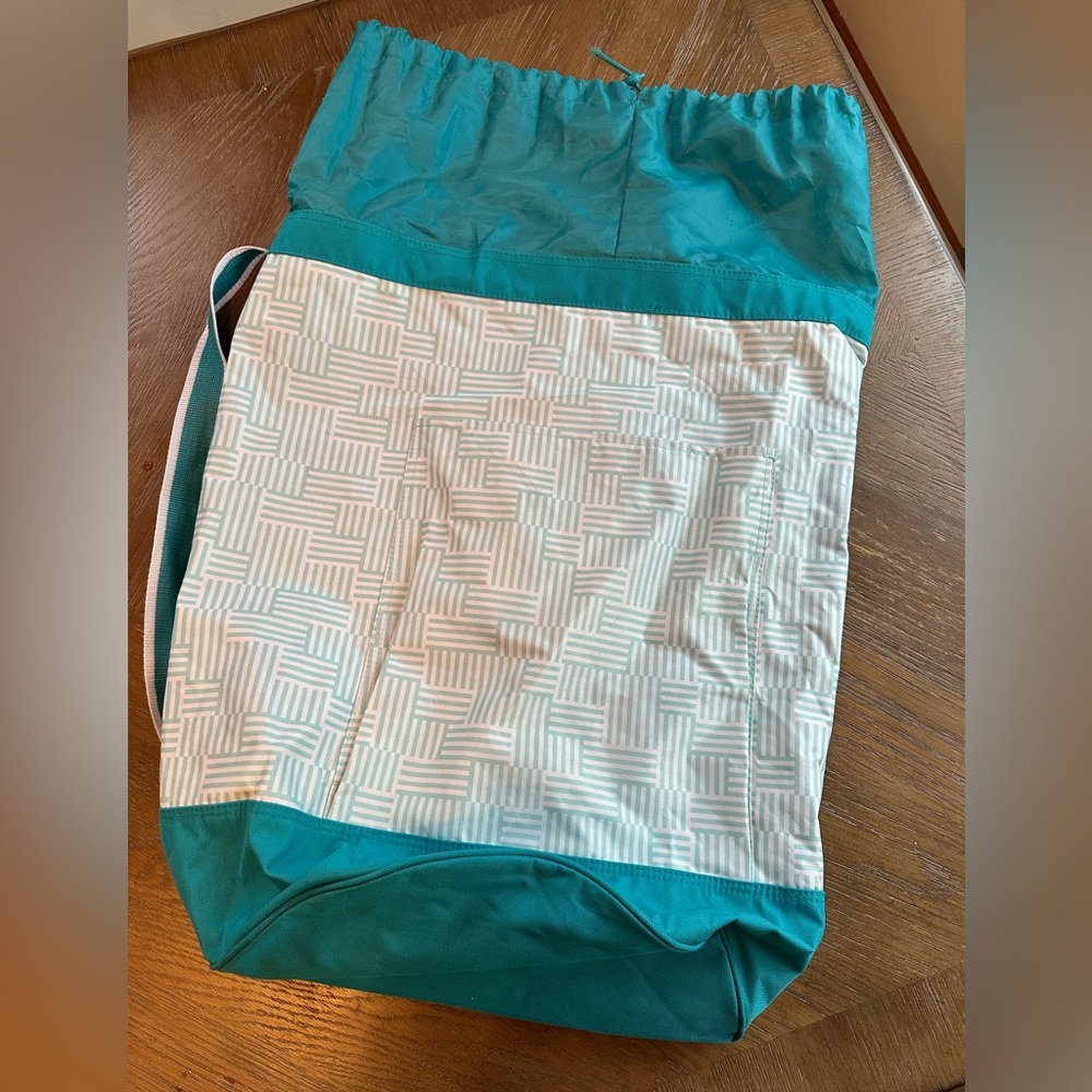 Cinch laundry bag